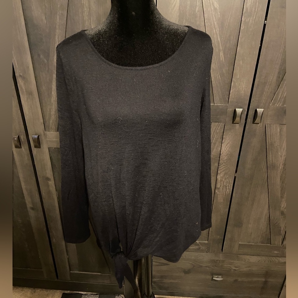 ZX Platinum long sleeve black knit top with tie at bottom hem Size S